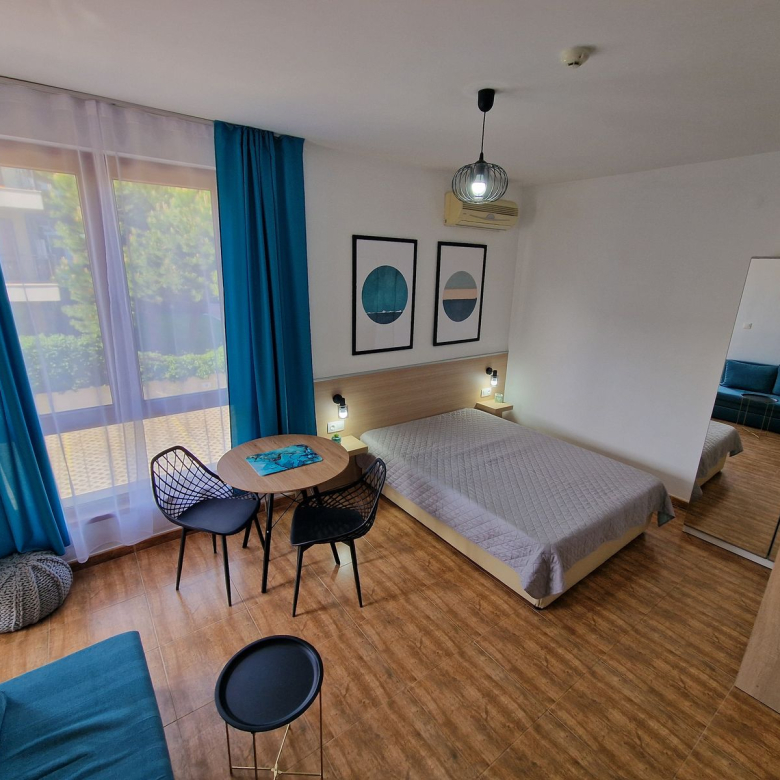 Студия в комплексе Royal Bay