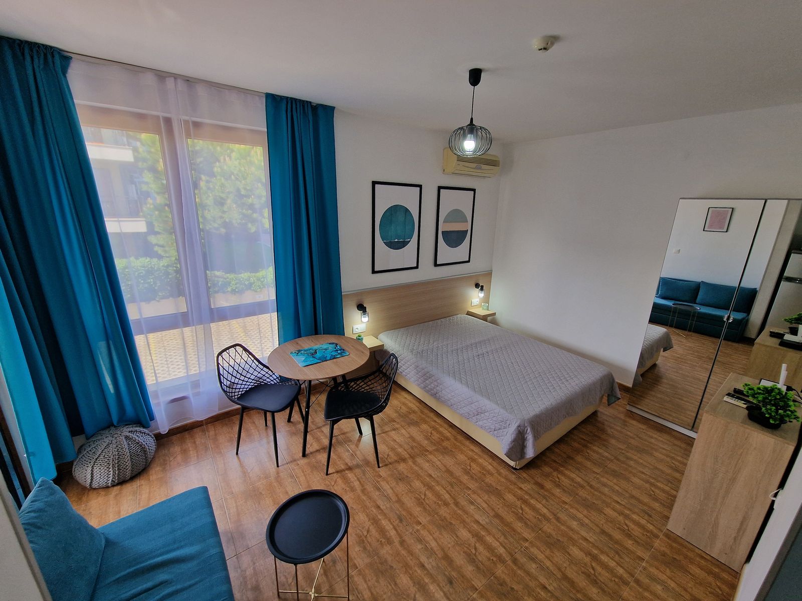 Студия в комплексе Royal Bay