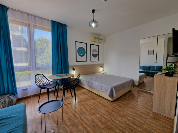 Студия в комплексе Royal Bay