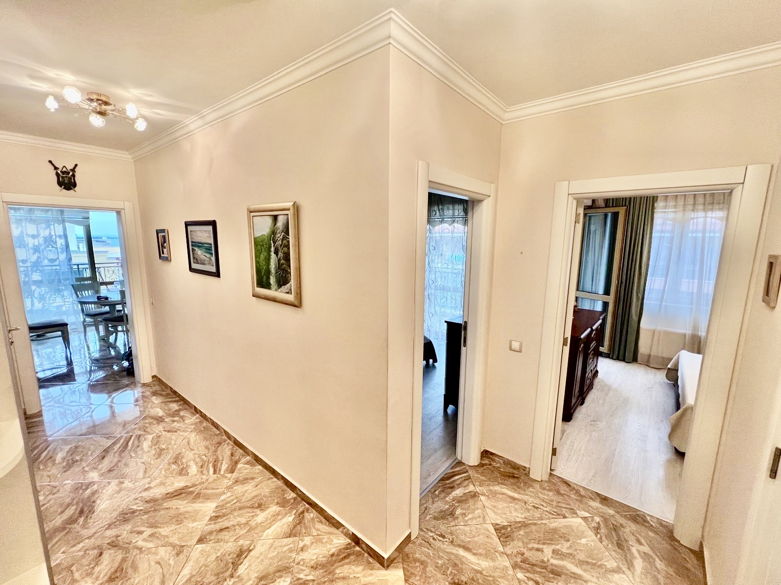 Трехкомнатная квартира в к-с Villa Florence