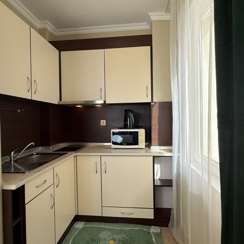 Трехкомнатная квартира в комплексе Vista Residence