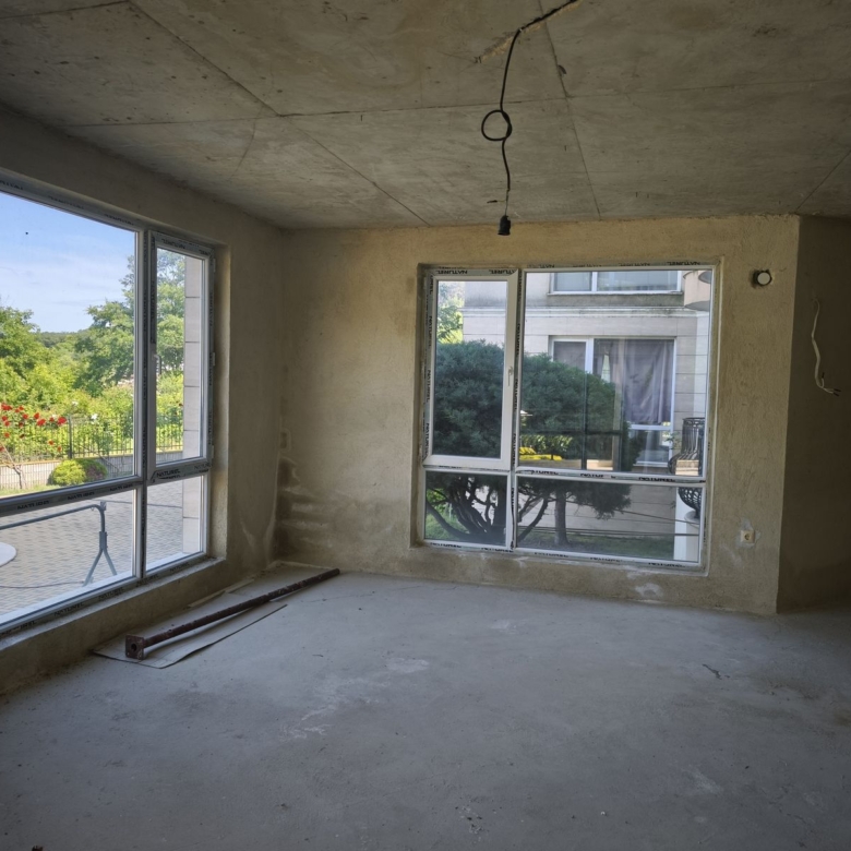 Трехкомнатная квартира в к-с South Beach Appartments