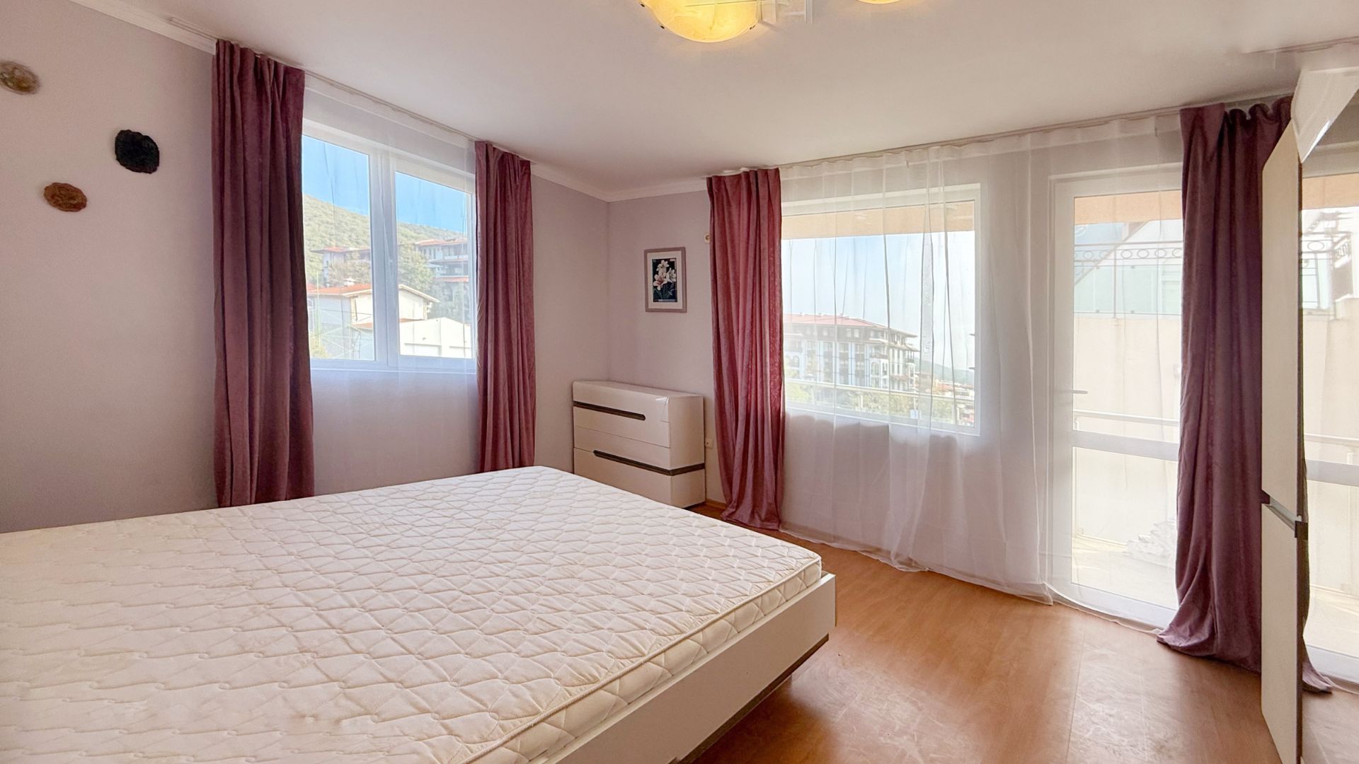 Трехкомнатная квартира в комплексе Vista Residence
