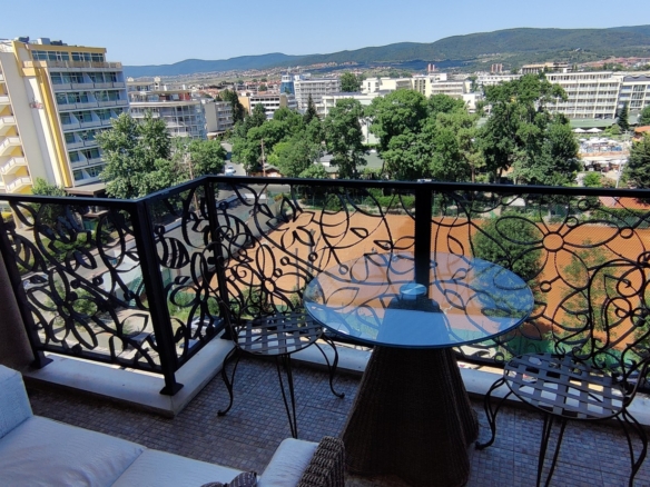 Двухкомнатная квартира в к-с Barcelo