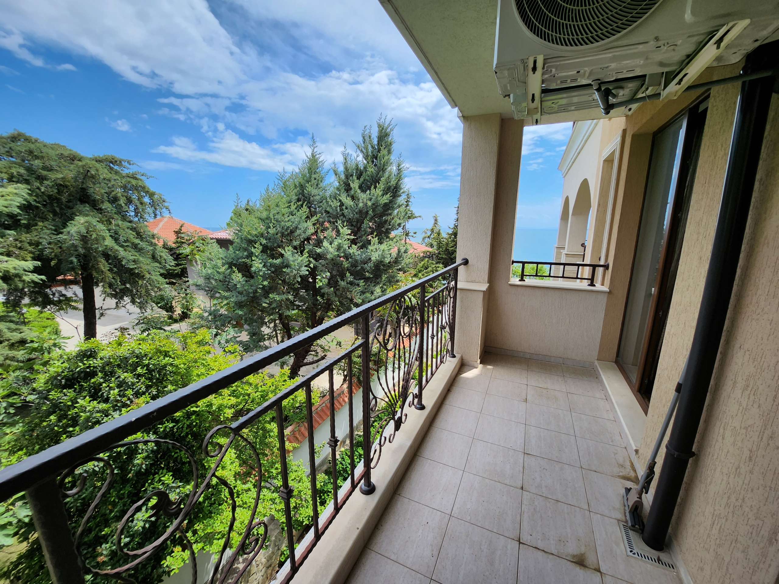 Новая двухкомнатная квартира в к-с Porto Paradiso