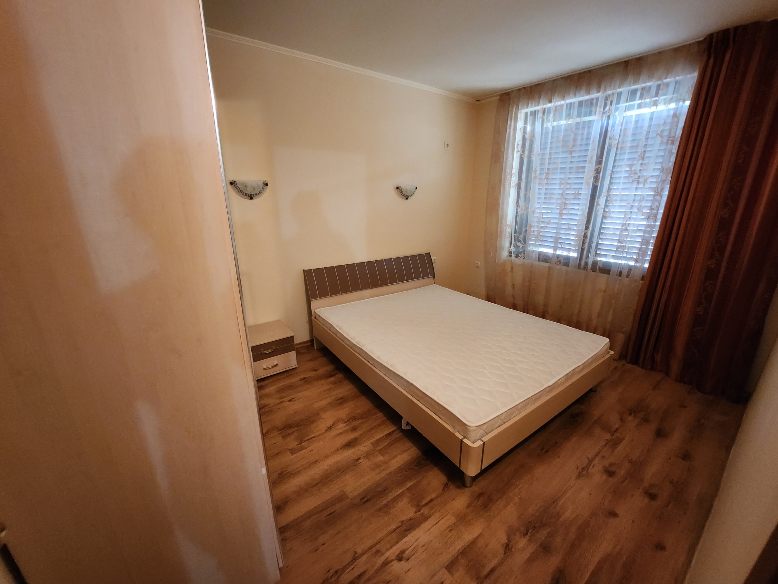 Квартира с 3-мя спальнями в к-с Vila Romana