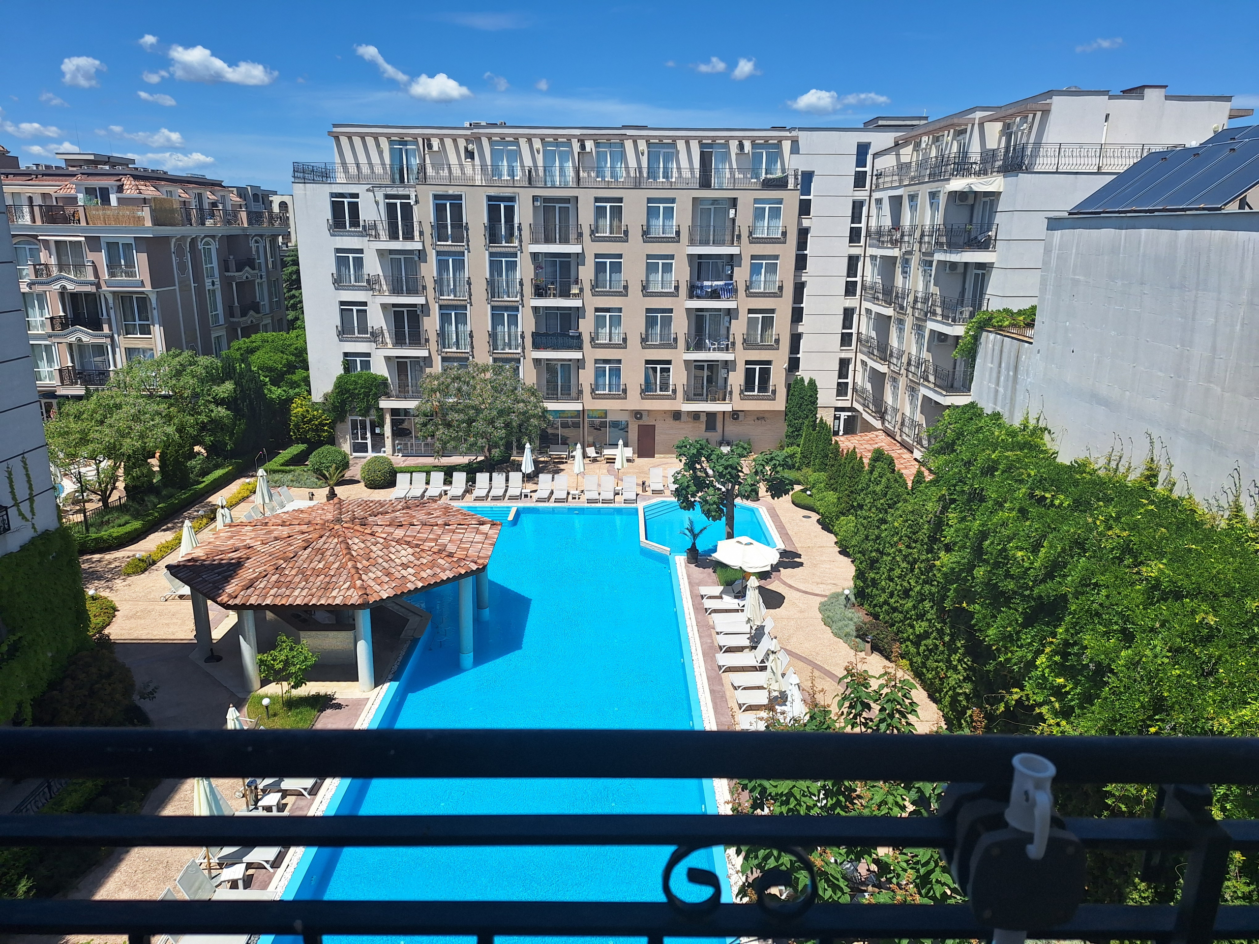 Студия в комплексе Dawn Park