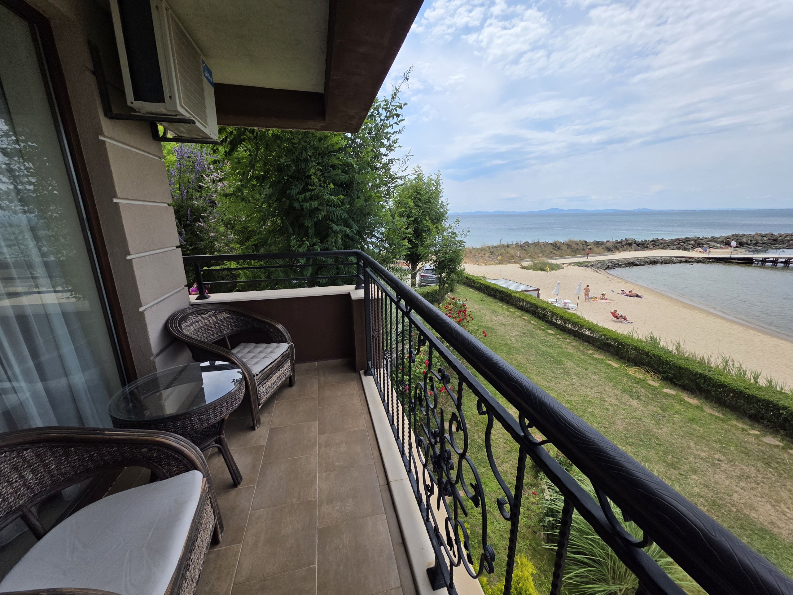 Двухкомнатная квартира в комплексе St. Panteleimon Beach