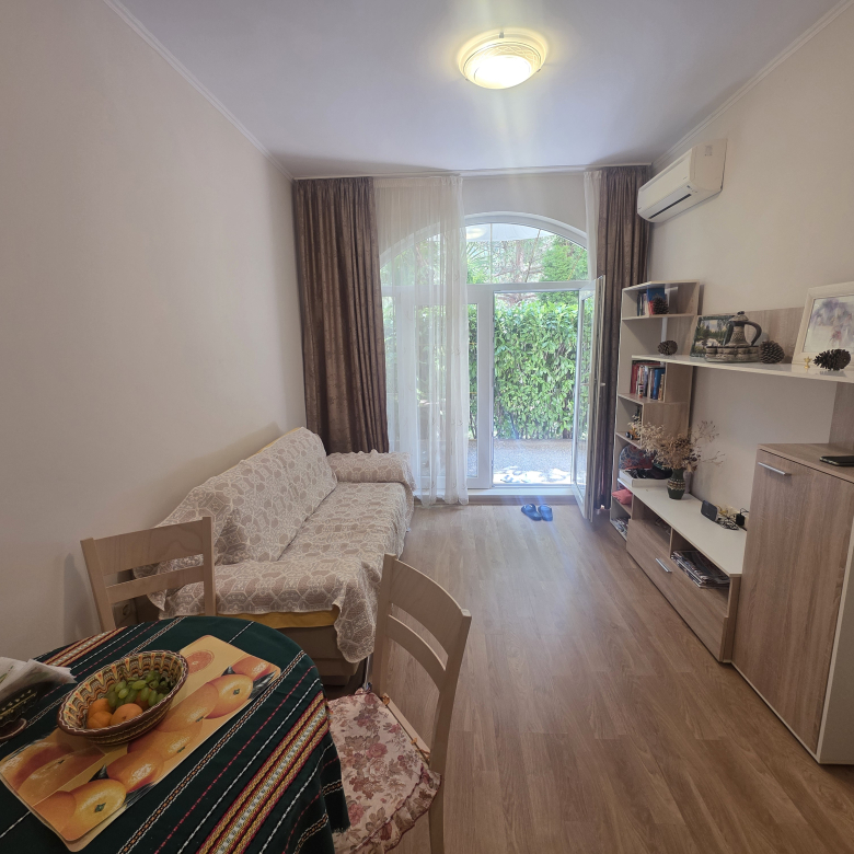 Двухкомнатная квартира в комплексе Venera palace