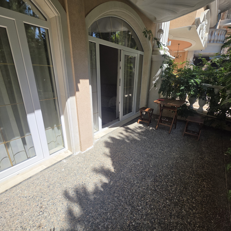 Двухкомнатная квартира в комплексе Venera palace