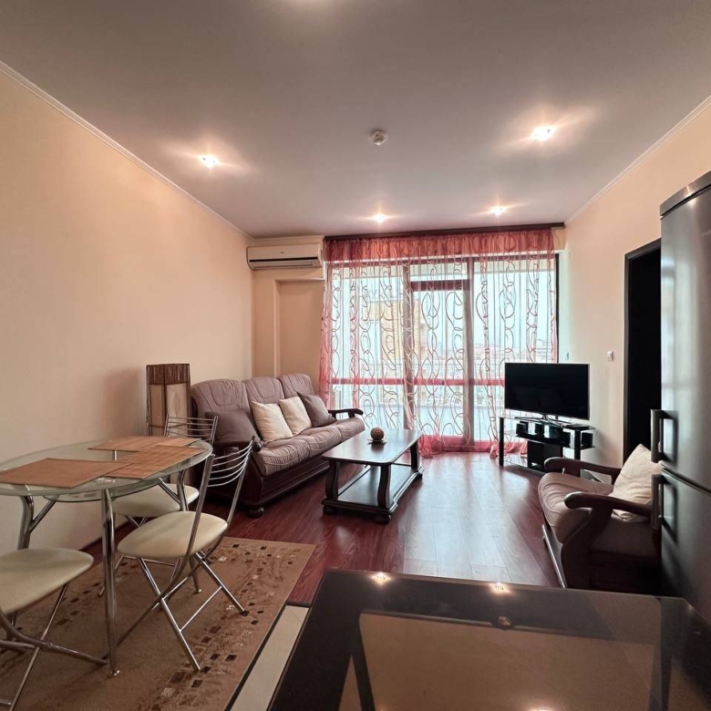 Трехкомнатная квартира в комплексе Babylon