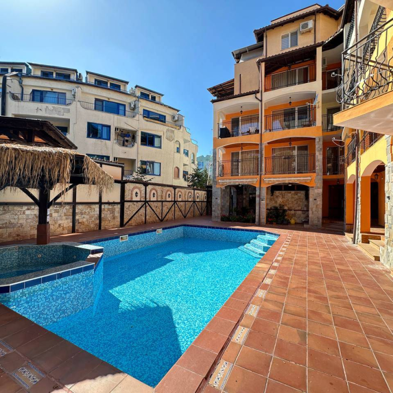 Двухкомнатная квартира в комплексе Casa del Mar