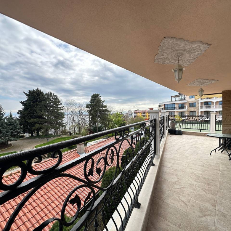 Двухкомнатная квартира в комплексе Valencia Gardens