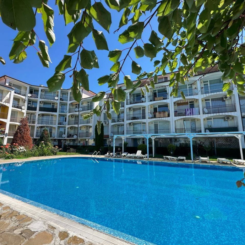 Двухкомнатная квартира в комплексе Rutland Beach 2