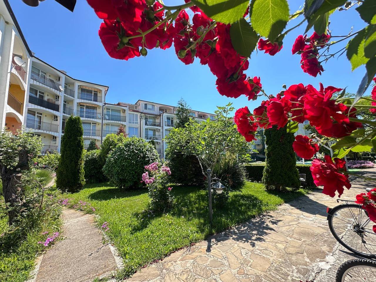 Двухкомнатная квартира в комплексе Rutland Beach 2