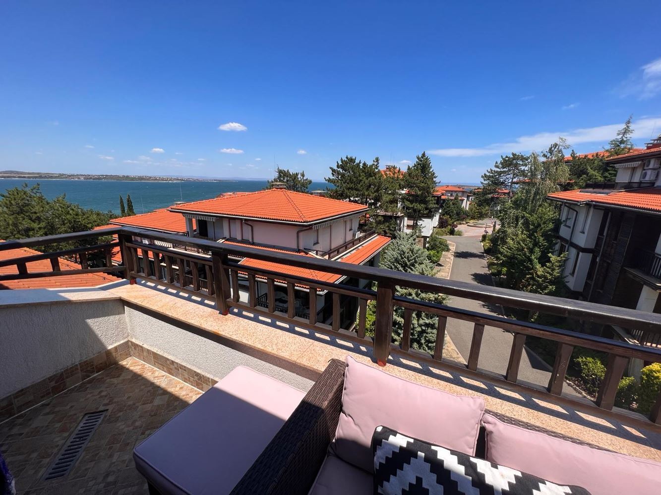 46 Трехкомнатная квартира в к-с Marina View Fort Beach