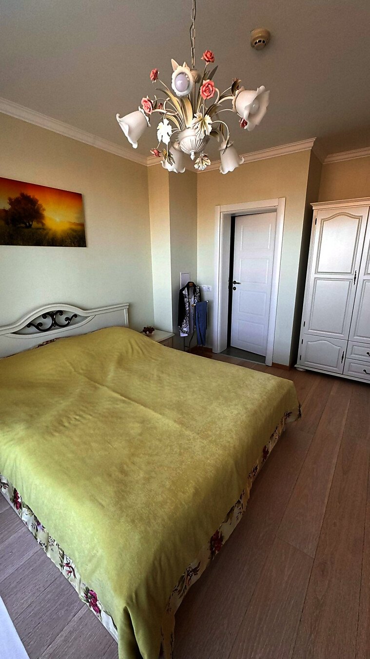 Трехкомнатная квартира в комплексе Villa Florence