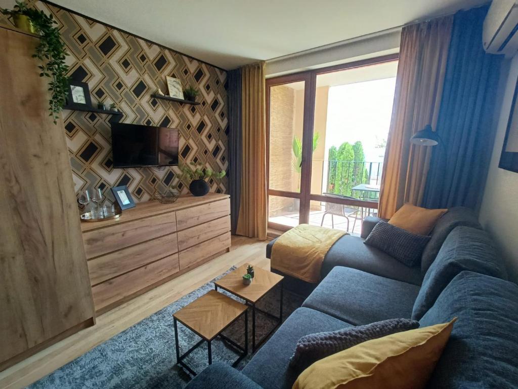 554368089 Двухкомнатная квартира в к-с Sea Fort Club
