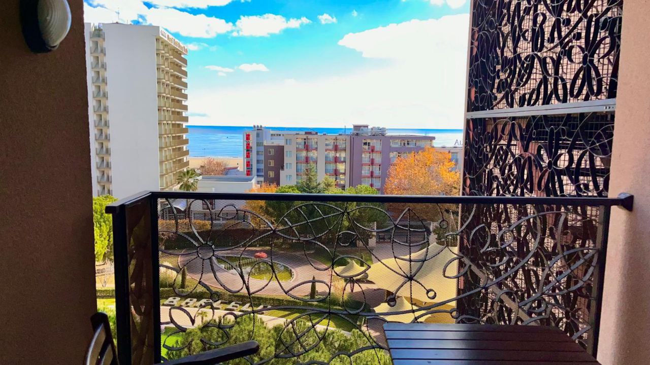 Студия в комплексе Barcello Royal Beach