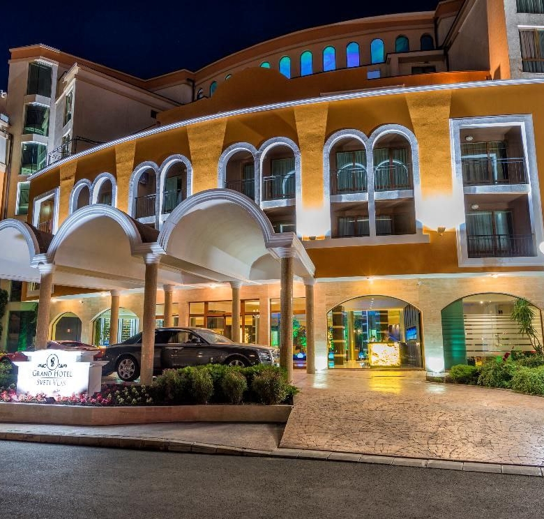 Студия в комплексе Grand Hotel