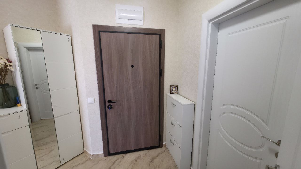 Трехкомнатная квартира в комплексе Afrodita Green
