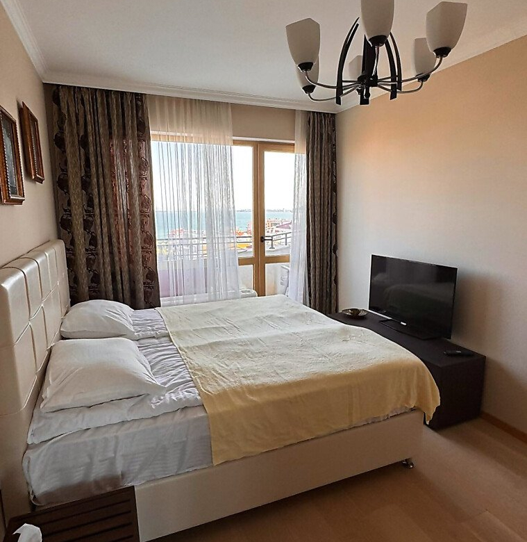 Трехкомнатная квартира в комплексе Villa Florence