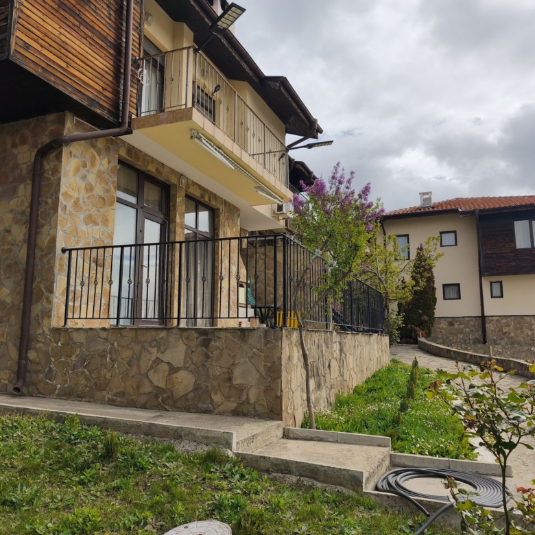 Четырехкомнатная квартира в к-с Sunny Hill