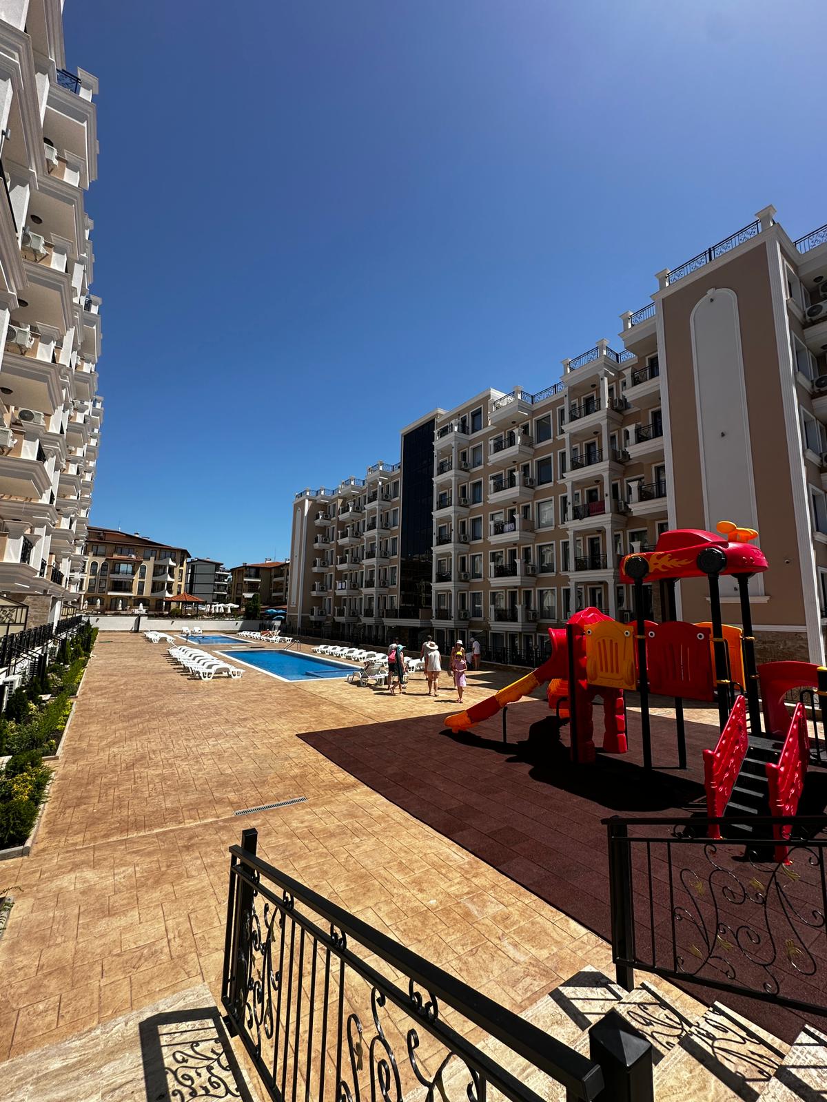 Двухкомнатная квартира в к-с Polarstar Beach