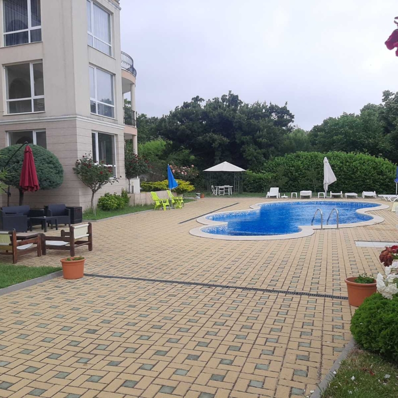 Двухкомнатная квартира в к-с South Beach Appartments
