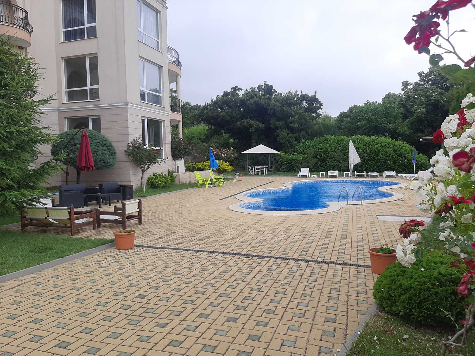 Двухкомнатная квартира в к-с South Beach Appartments
