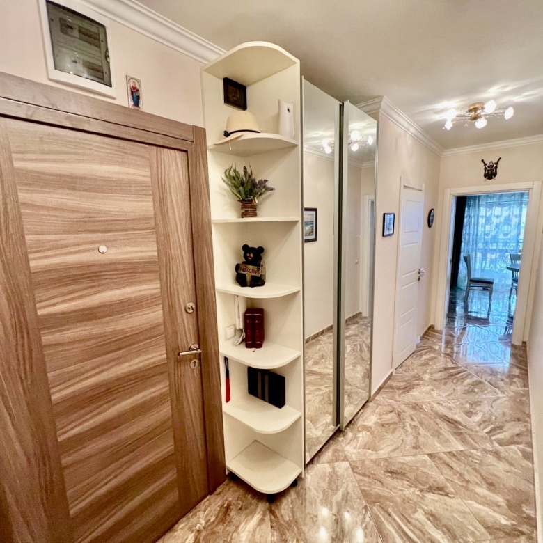 Трехкомнатная квартира в к-с Villa Florence