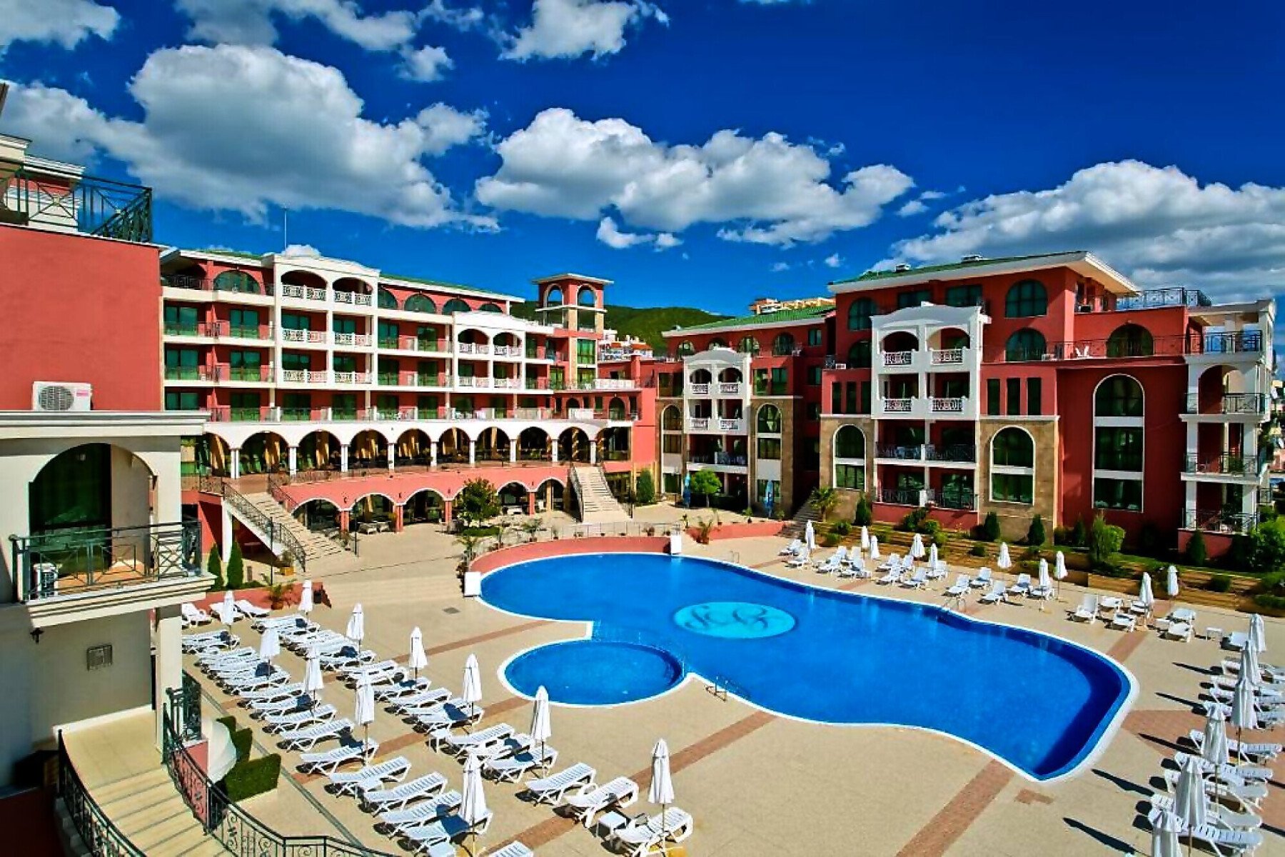 Студия в комплексе St. George