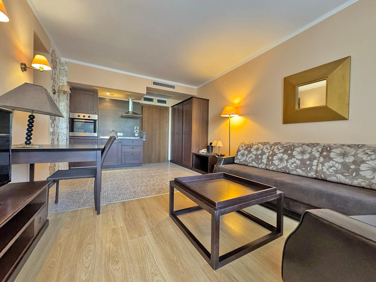 Двухкомнатная квартира в комплексе Barcelo
