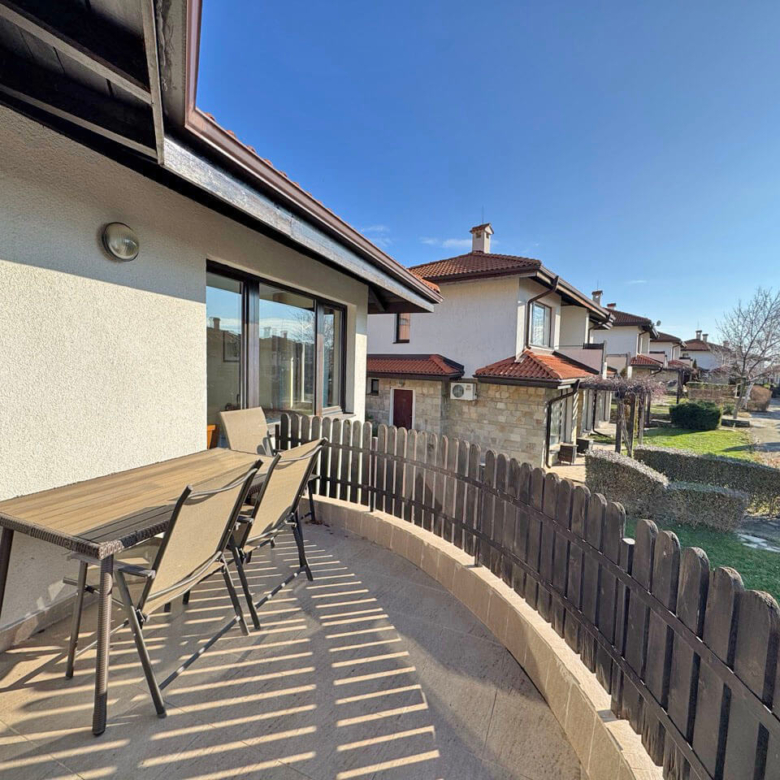 Трехкомнатная квартира в к-с Bay View Villas