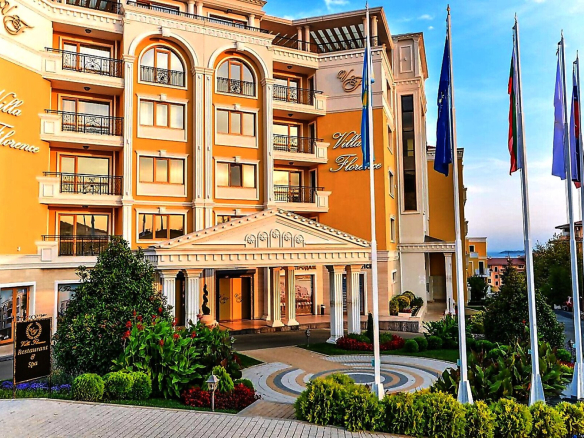 Двухкомнатная квартира в комплексе Villa Florence