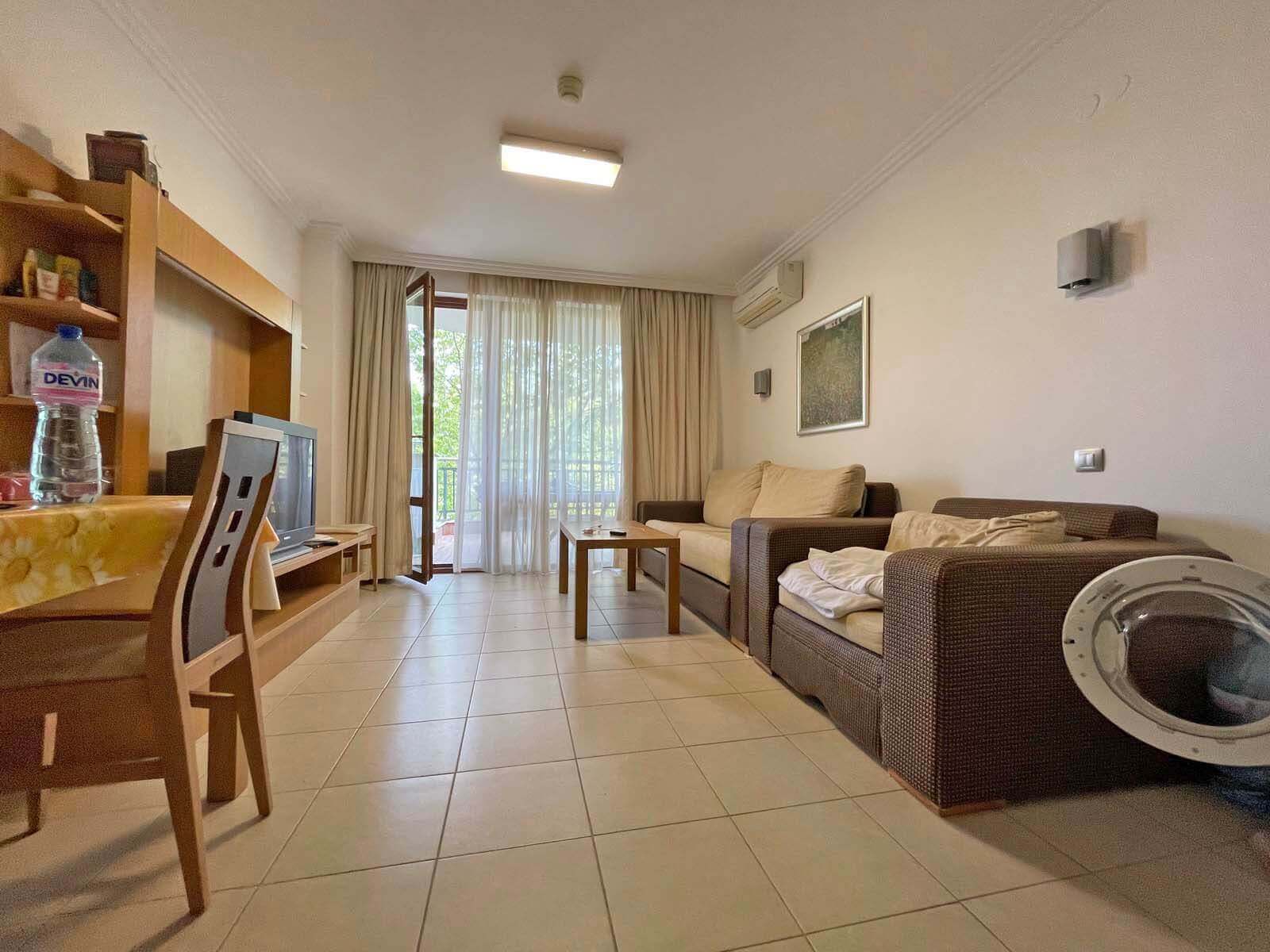Двухкомнатная квартира в к-с Emerald Resort
