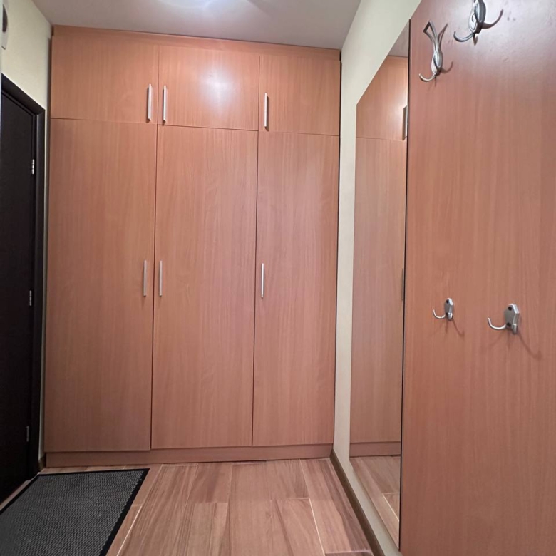 Двухкомнатная квартира в жилом доме, Равда