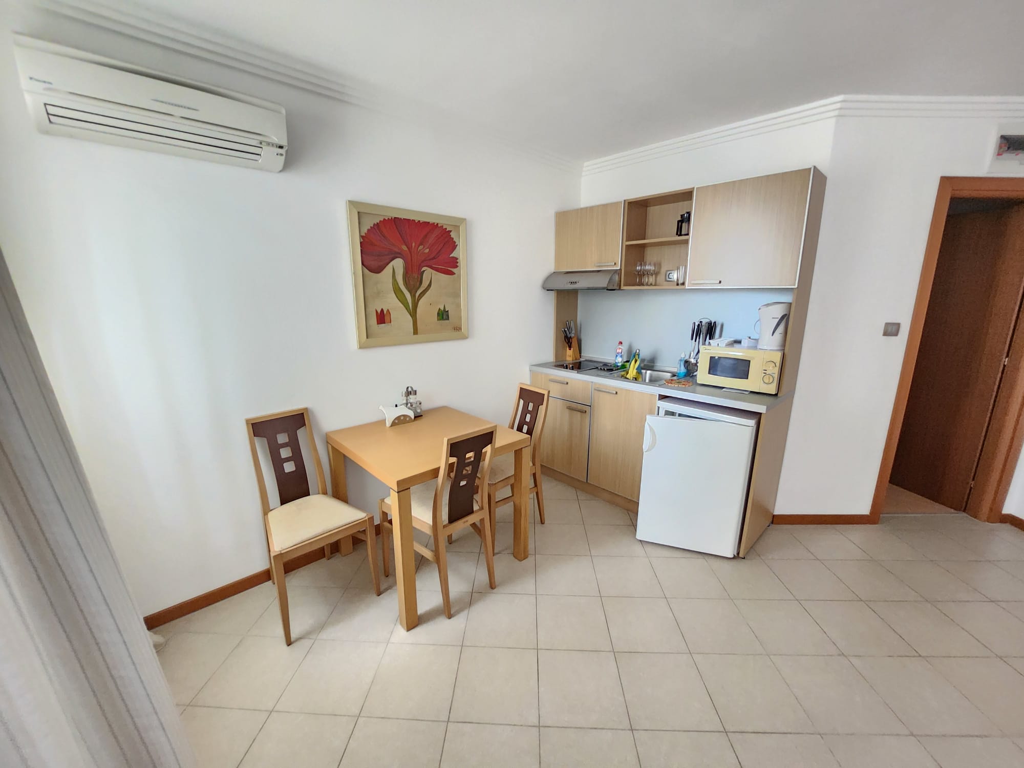 Студия в комплекс Emerald Beach resort