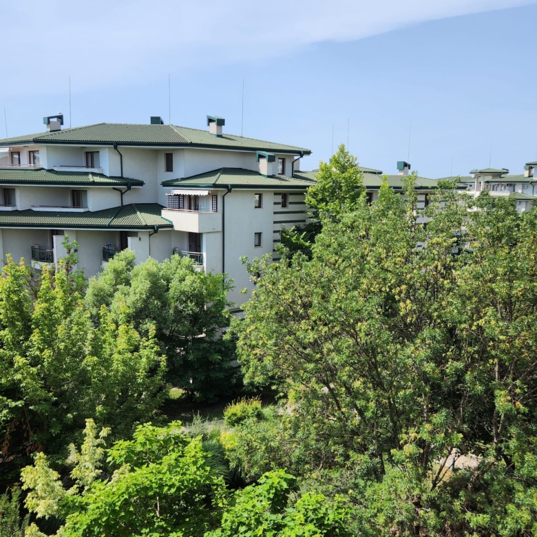 Студия в комплекс Emerald Beach resort