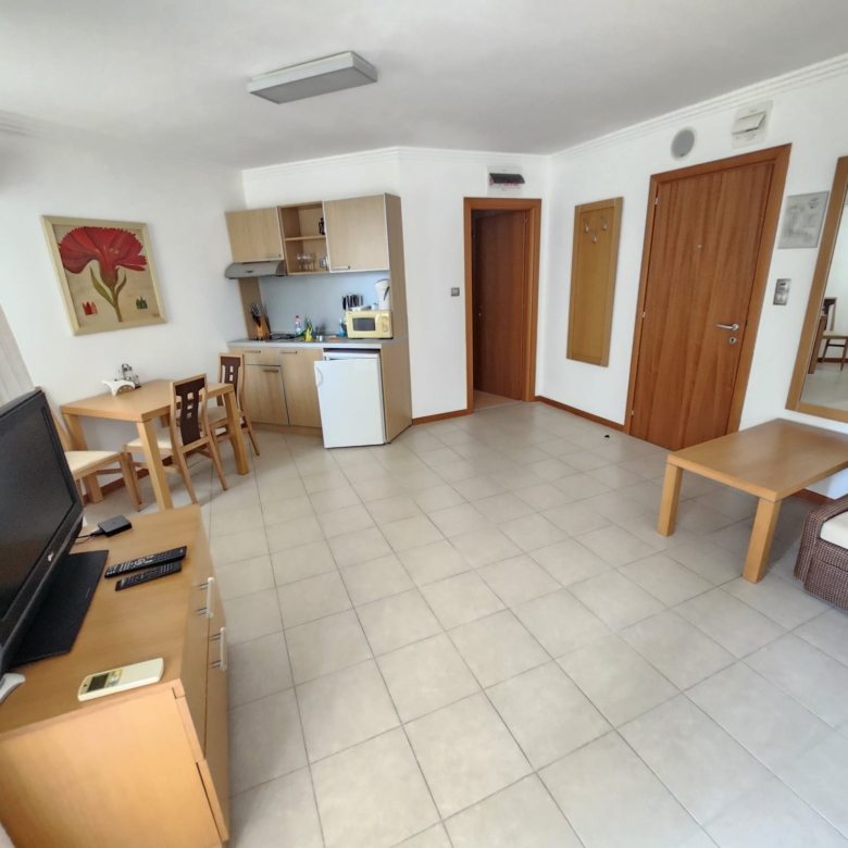 Студия в комплекс Emerald Beach resort