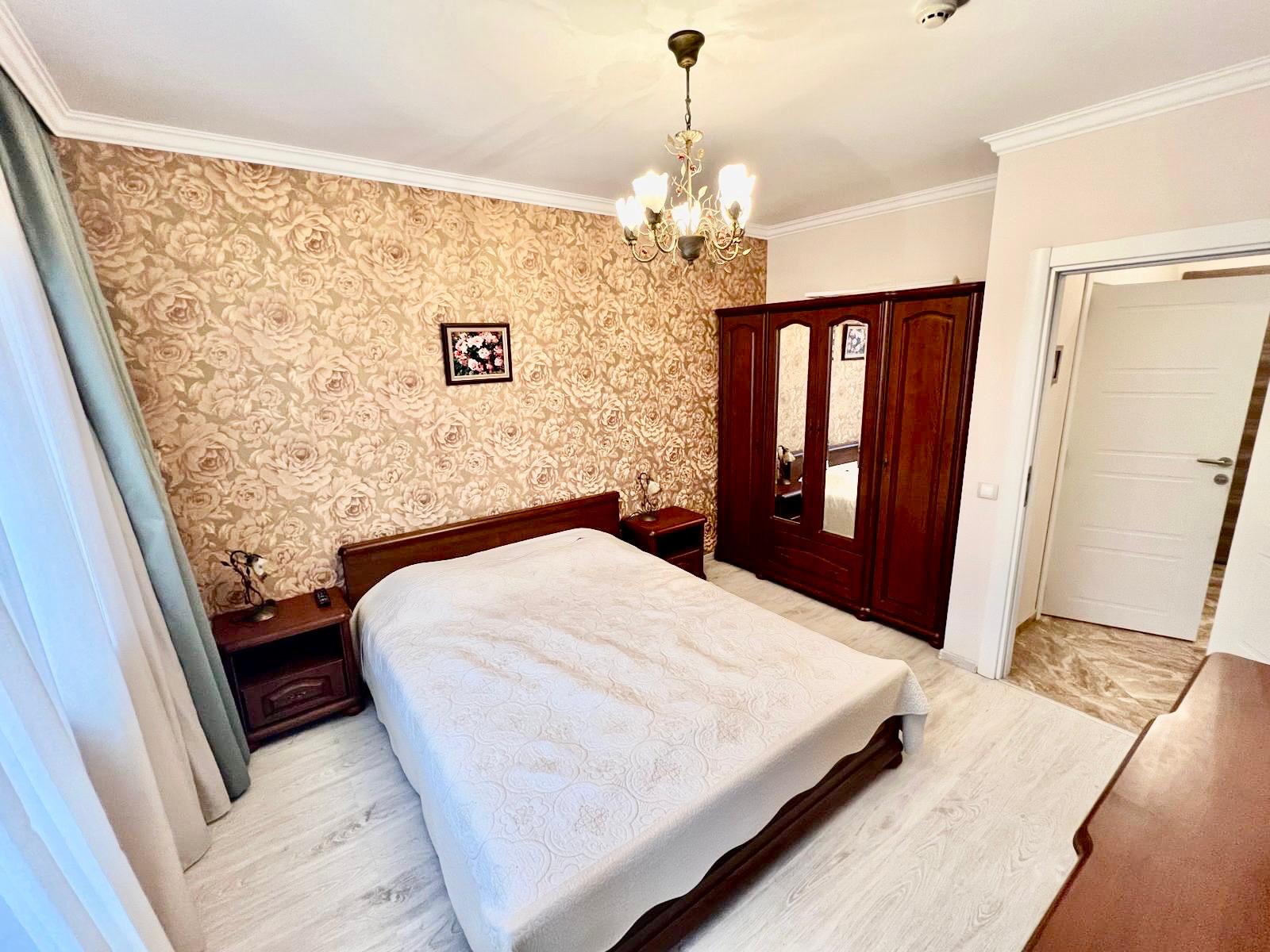 Четырехкомнатная квартира в к-с Villa Florence