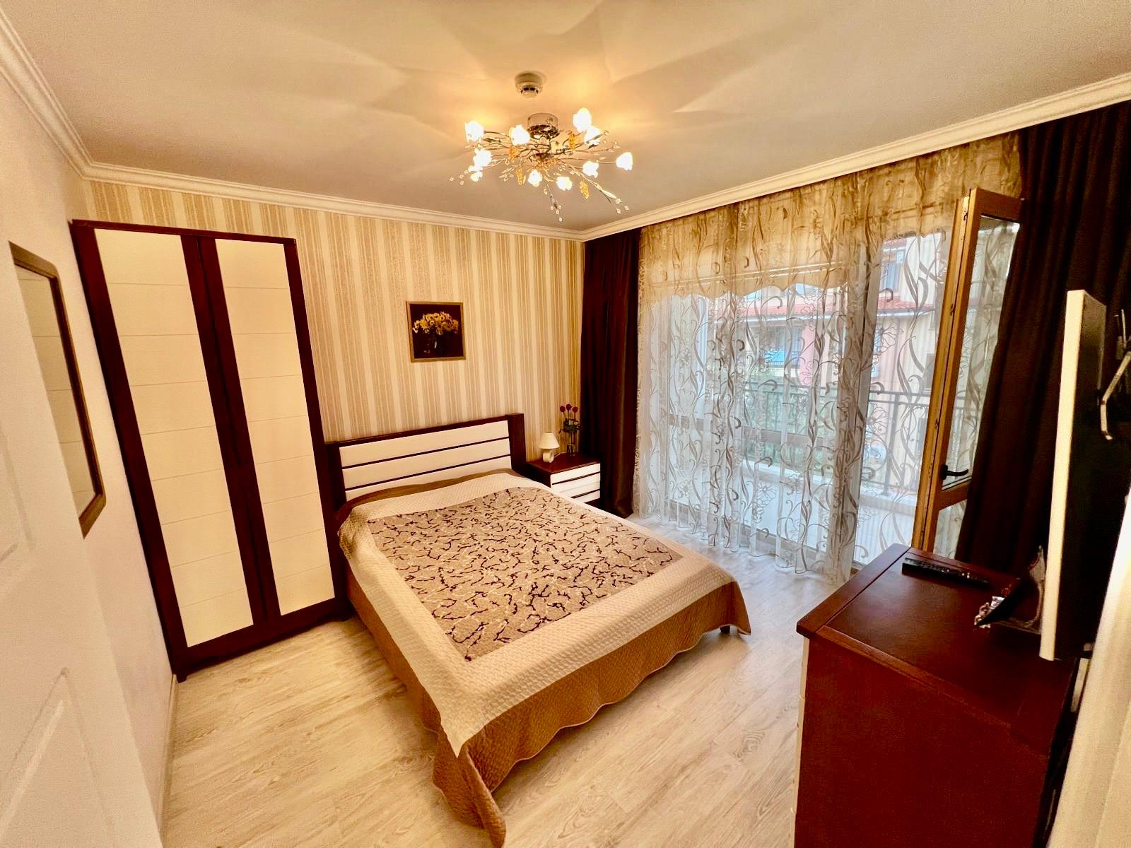 Четырехкомнатная квартира в к-с Villa Florence