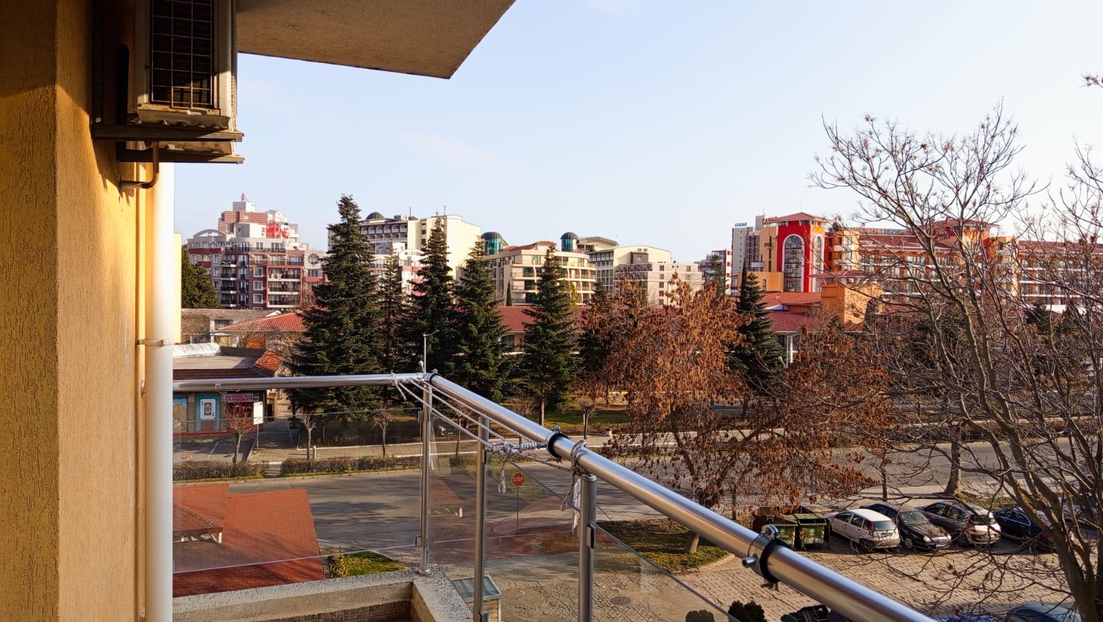 Трехкомнатная квартира в к-с Flores Park