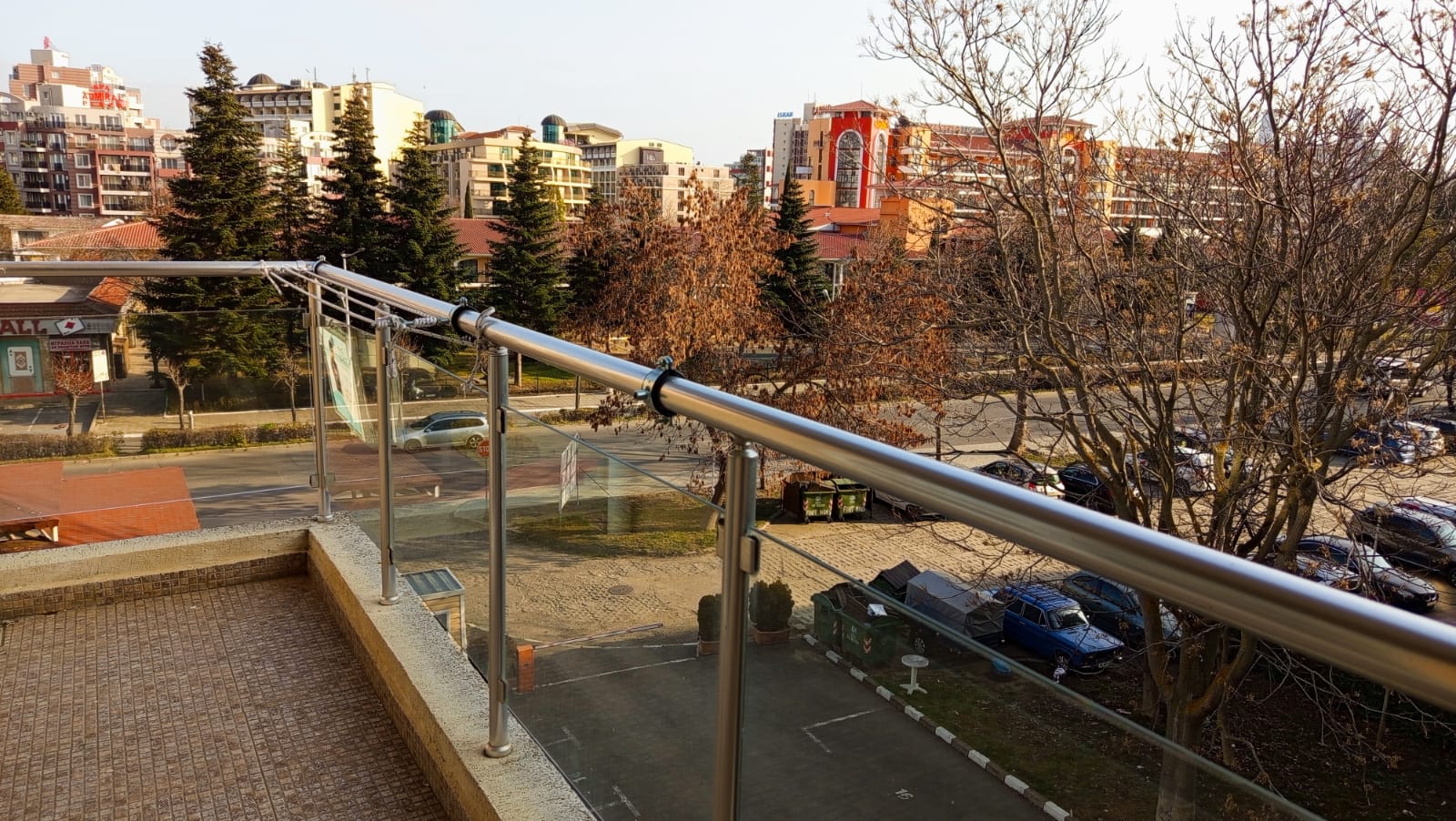 Трехкомнатная квартира в к-с Flores Park