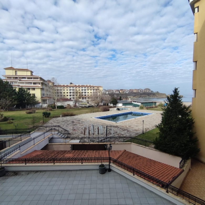 Двухкомнатная квартира в к-с Regina Mare