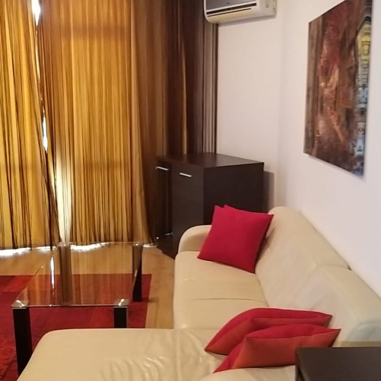 Двухкомнатная квартира в к-с Luxor