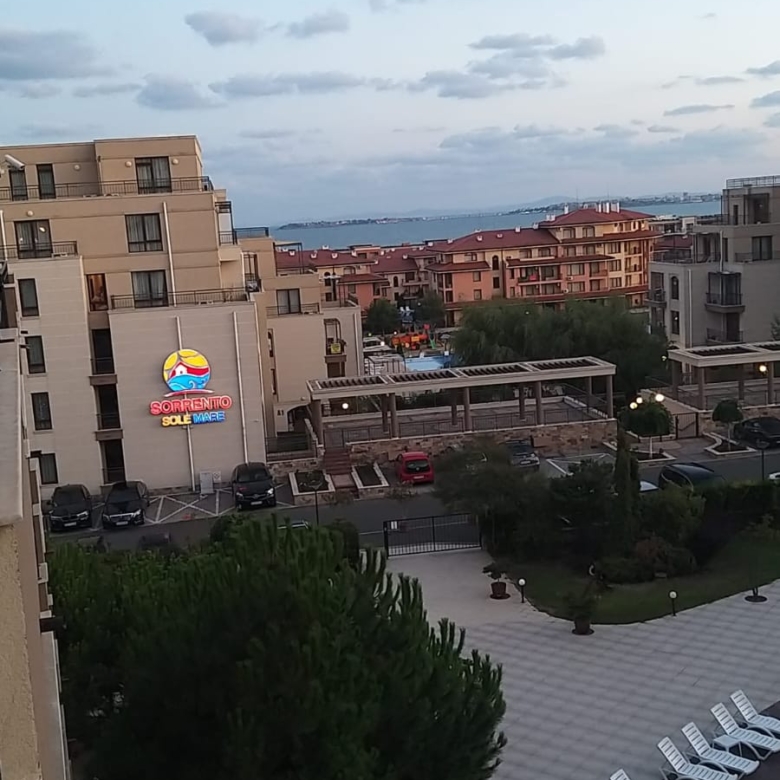 Двухкомнатная квартира в к-с Luxor