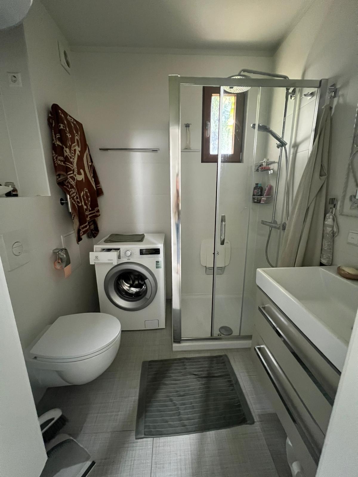 Трехкомнатная квартира в комплексе Royal Bay 1