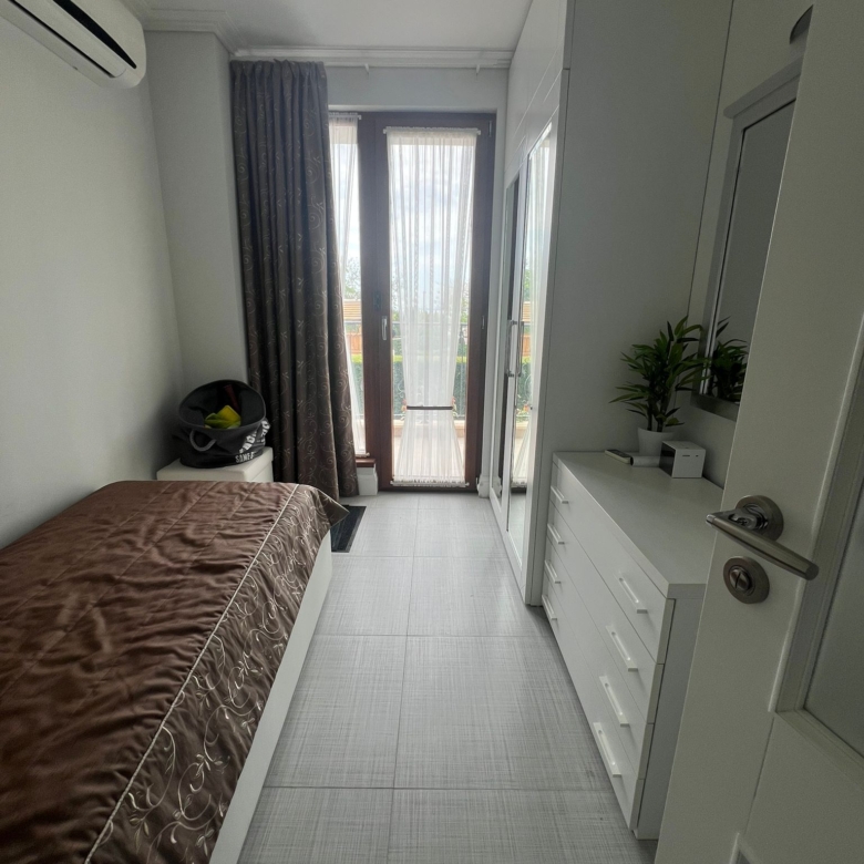 Трехкомнатная квартира в комплексе Royal Bay 1
