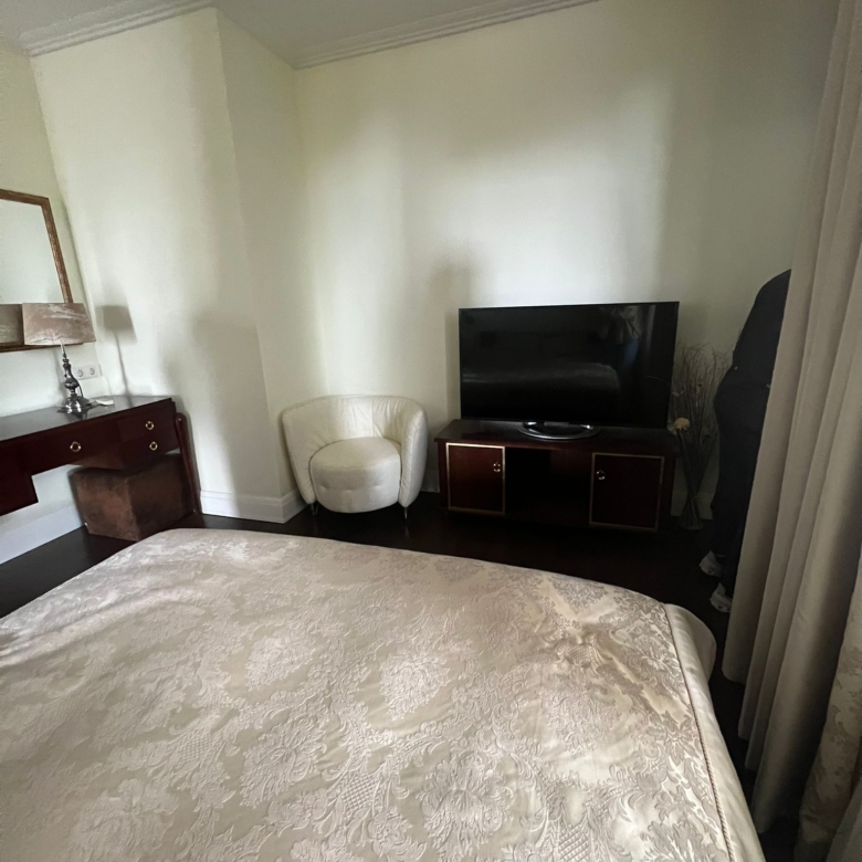 Трехкомнатная квартира в комплексе Royal Bay 1